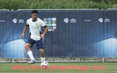 金年会app-火箭队与湖人比赛的精彩集锦及关键对决